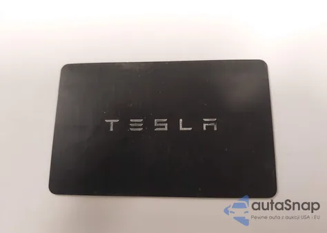 2021 Tesla Model 3 Long Range Dual Motor All-Wheel Drive z USA, uszkodzony, nr VIN 5YJ3E1EB0MF938473